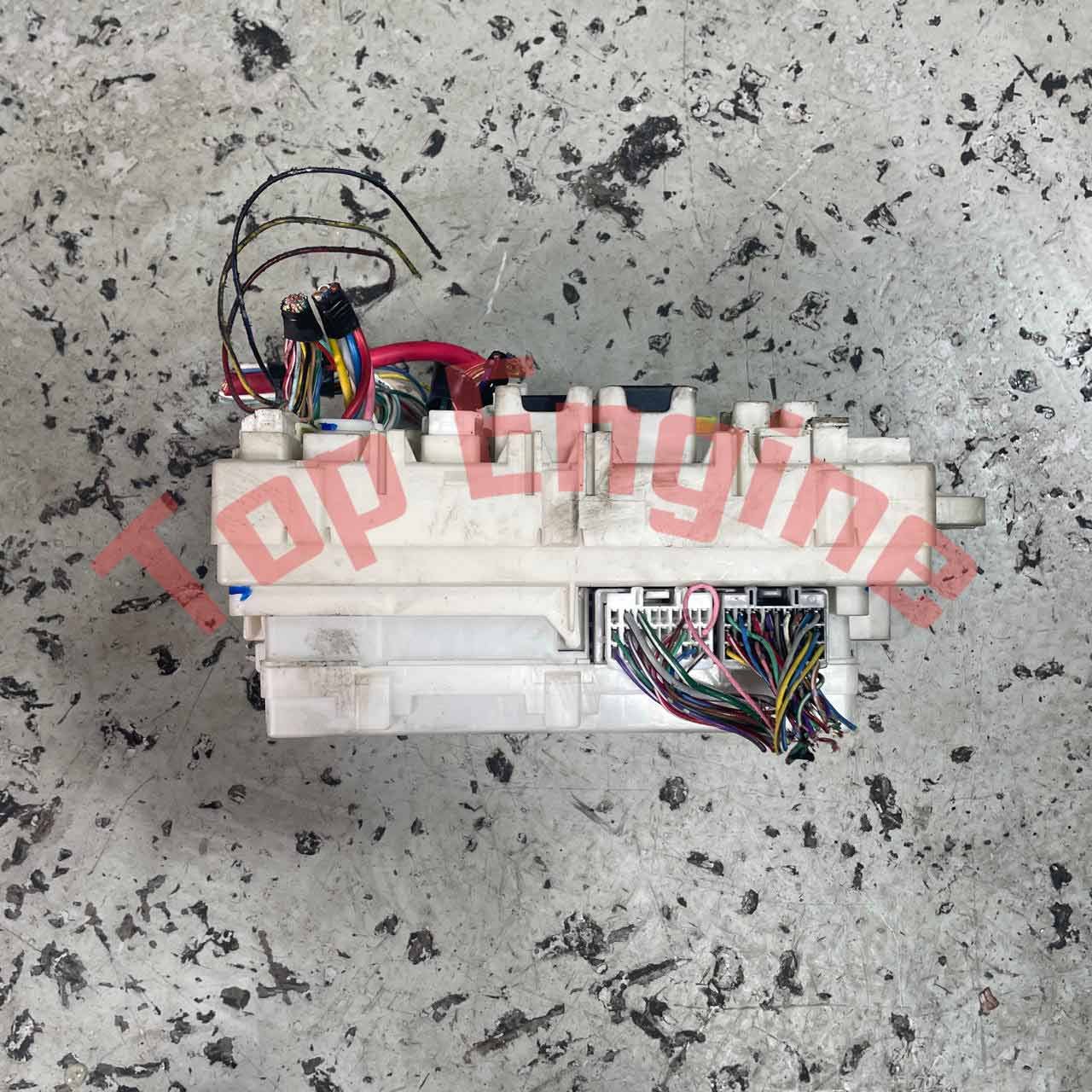 Fuse Box / Junction Box for 4N15 Diesel Engine – Mitsubishi Triton & Fiat Fullback